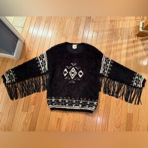 Cotton & Rye Black Fringe Sweater Geometric Pattern
Size XL Western Yellowstone